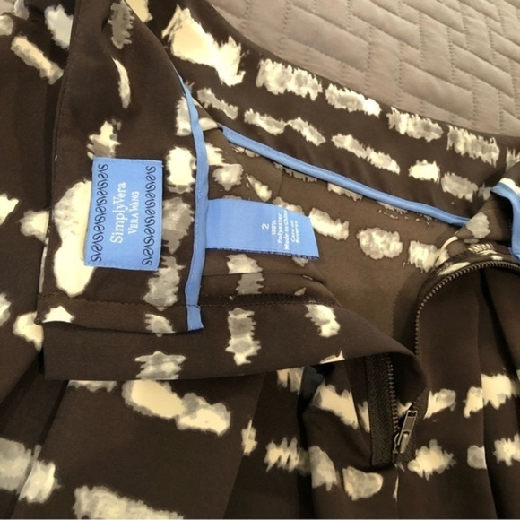 Vera Wang Skirt - Picture 2 of 3